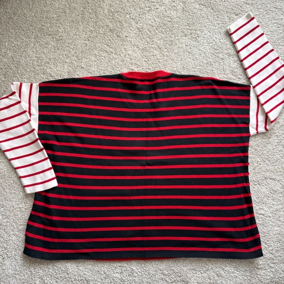 CAbi Style 5635 Vivian Pocket Pullover Two-toned Striped Sweater - Picture 9 of 13